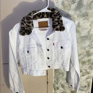 Brand new never worn Levi